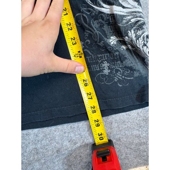 VINTAGE Y2K Shirt Mens XL Black Graphic Shield Cross Gothic Edgy Streetwear Tee - Picture 4 of 9